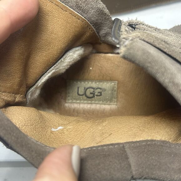 UGG REID SLATE ANKLE BOOT SUEDE Leather Women’s Size 8 Gray Side Zip - Picture 7 of 7